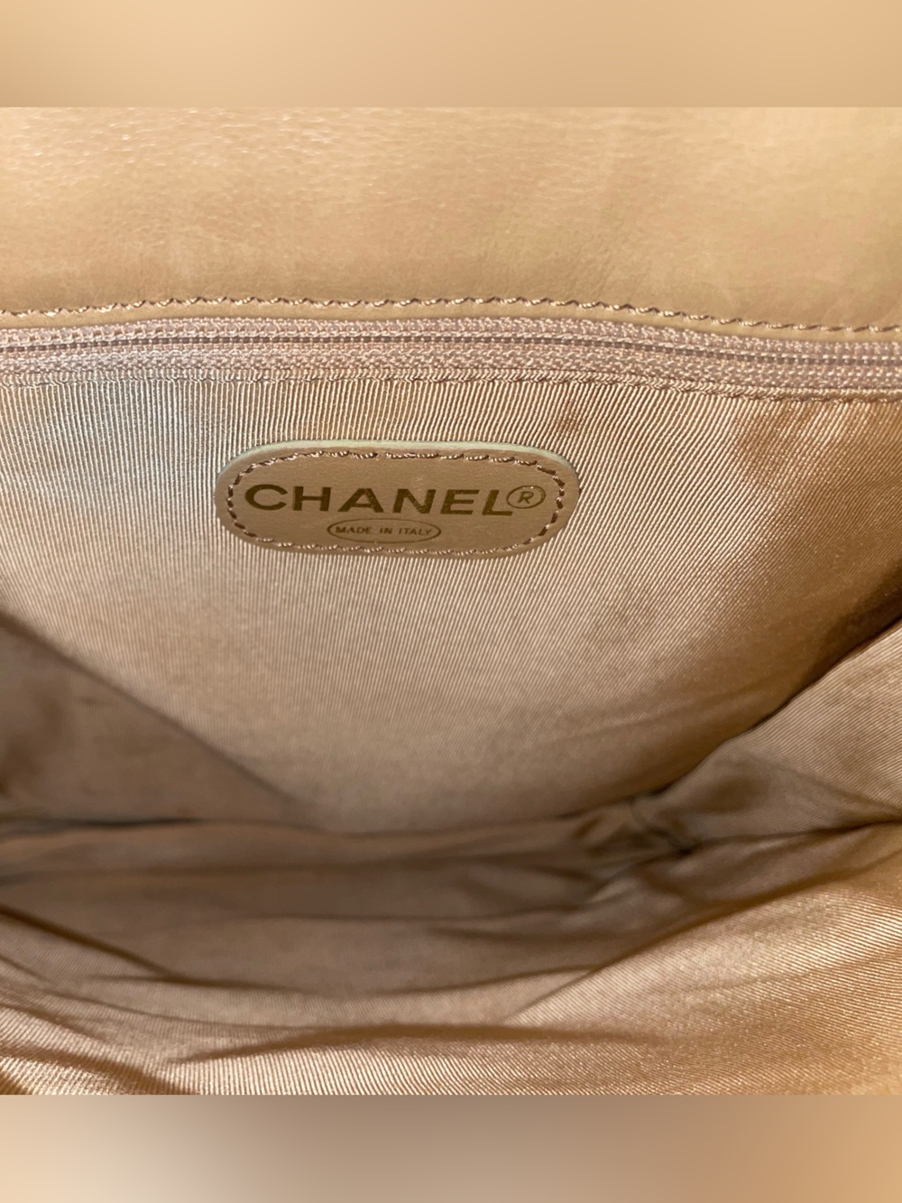 CHANEL Boho Messenger Bag - Picture 8 of 16